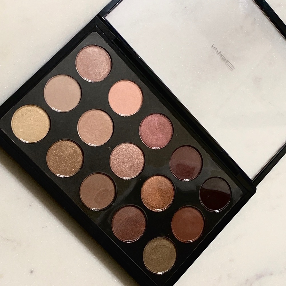 MAC Cosmetics || Eyeshadow X 15 // Warm Neutral